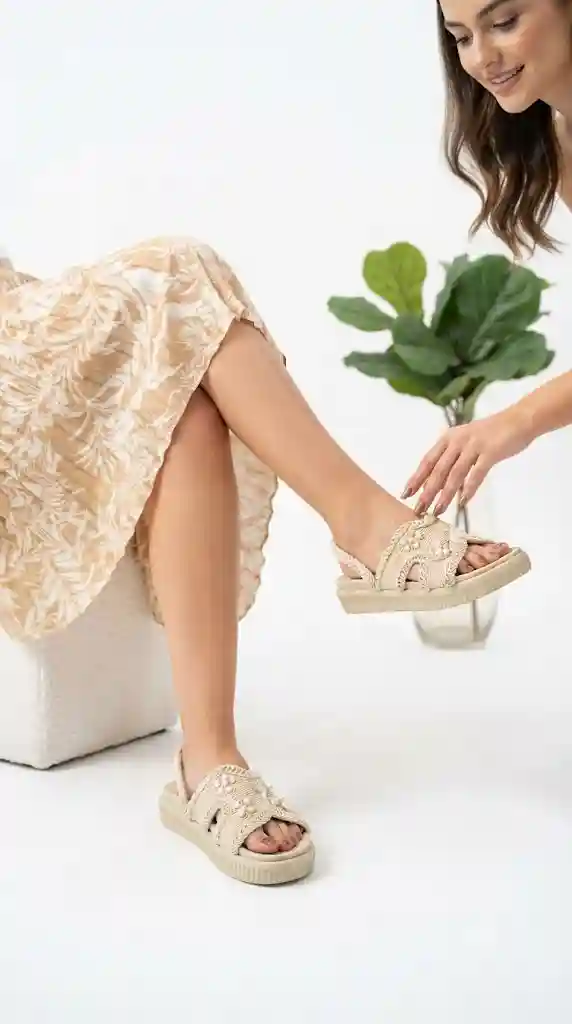 صندل  زنانه هرمس بافت مروارید کرم  کد 257